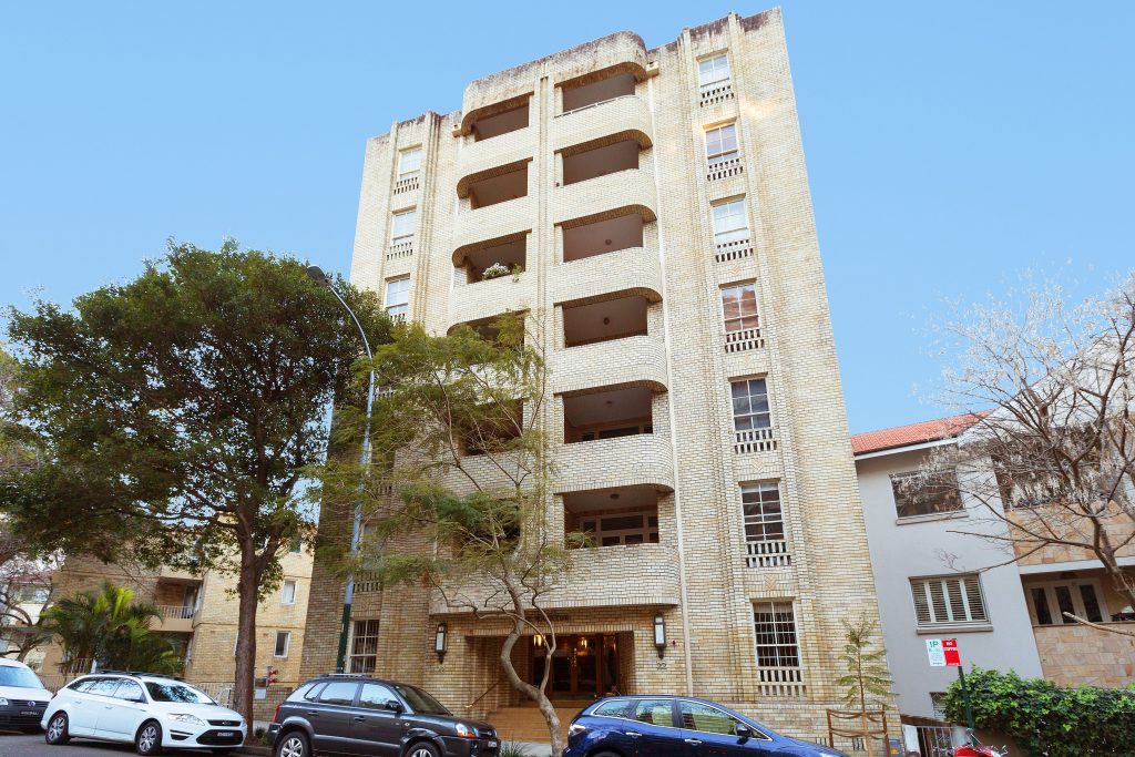 The Wroxton apartments 22 Roslyn Gardens, Elizabeth Bay