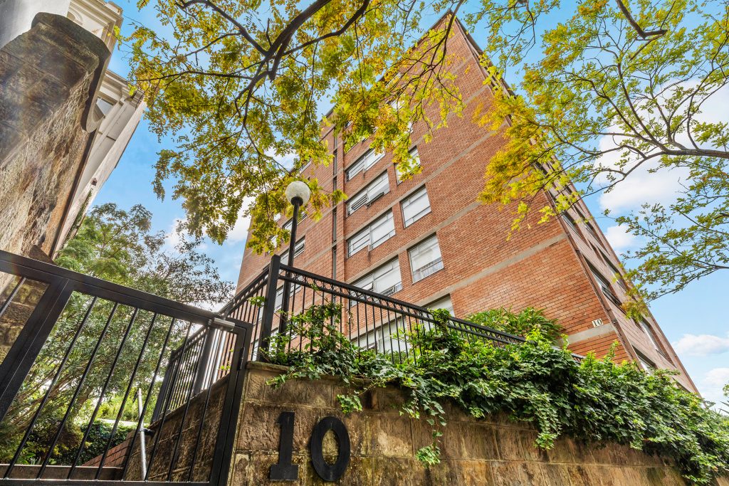 Apartment Barncleuth Square